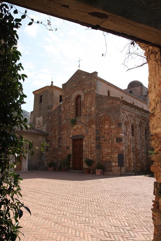 Casa Del Vento Roccalumera Exterior photo